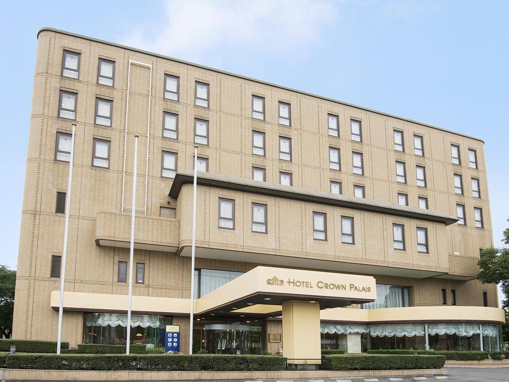 Hotel Crown Palais Kofu Екстер'єр фото